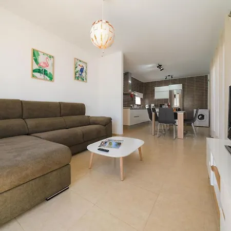Ledicia Villa Playa Blanca (Lanzarote)